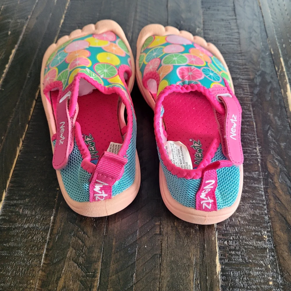 Newtz Water Shoes Hot Pink Size‎ Girls 11/12